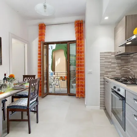 B&B-Mini-Apartment-With Kitchen Appartamento