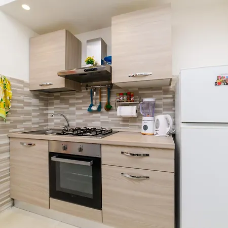 B&B-Mini-Apartment-With Kitchen Appartamento