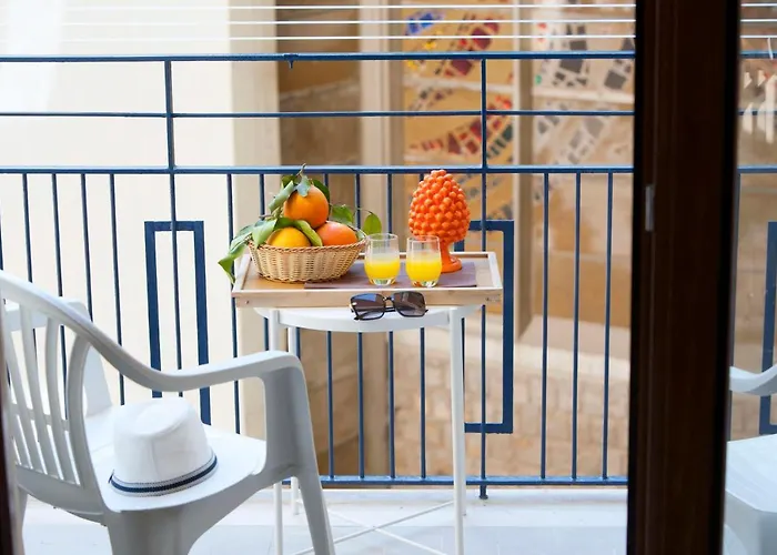 شقة B&b-apartment-sleeps3-parking-balcony-petfriendly سورينتو