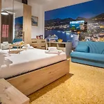 B&b-apartment-sleeps3-parking-balcony-petfriendly Apartment *